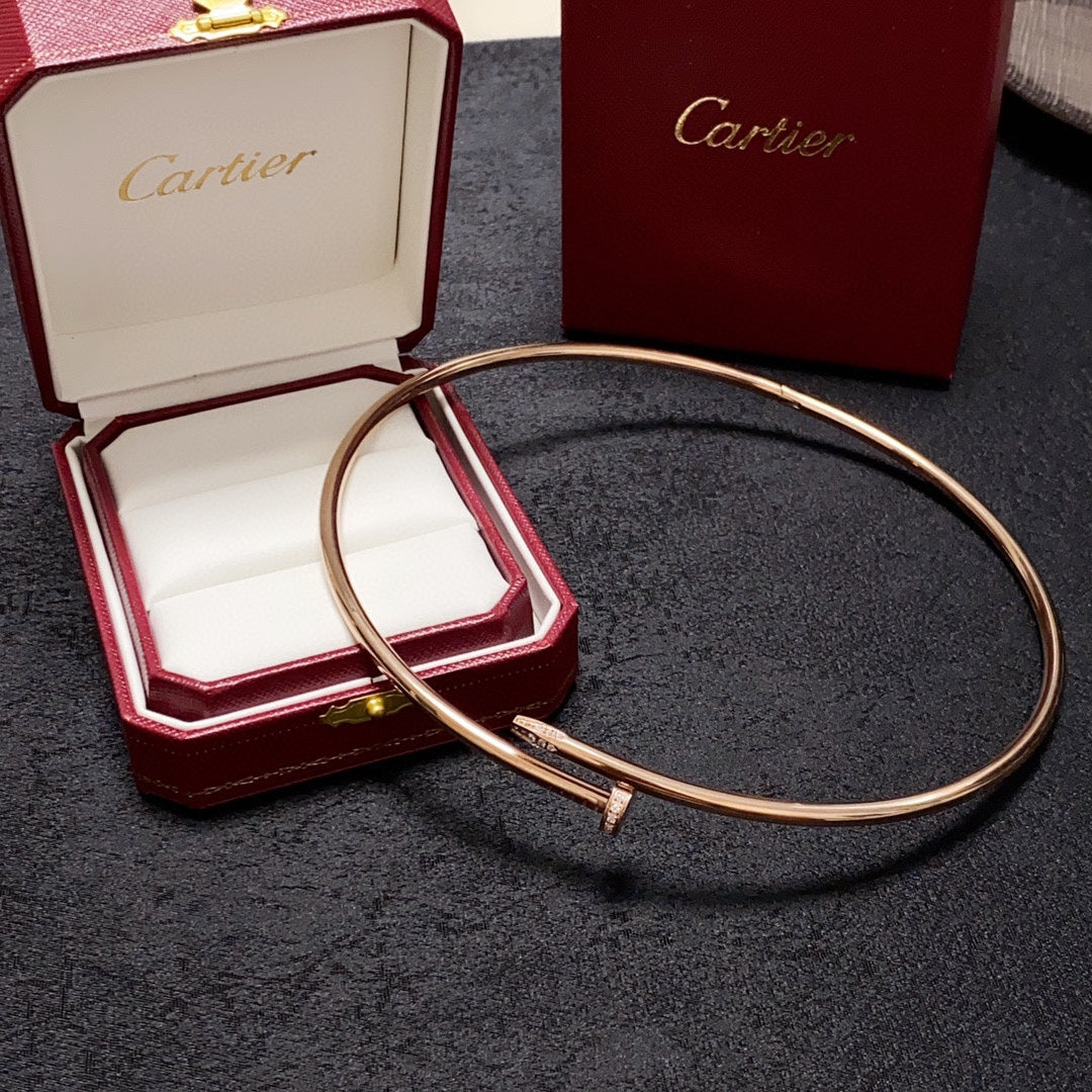 Cartier New Personalized Fashion Rose Gold Nail Set Diamond Collar Necklace XLA101