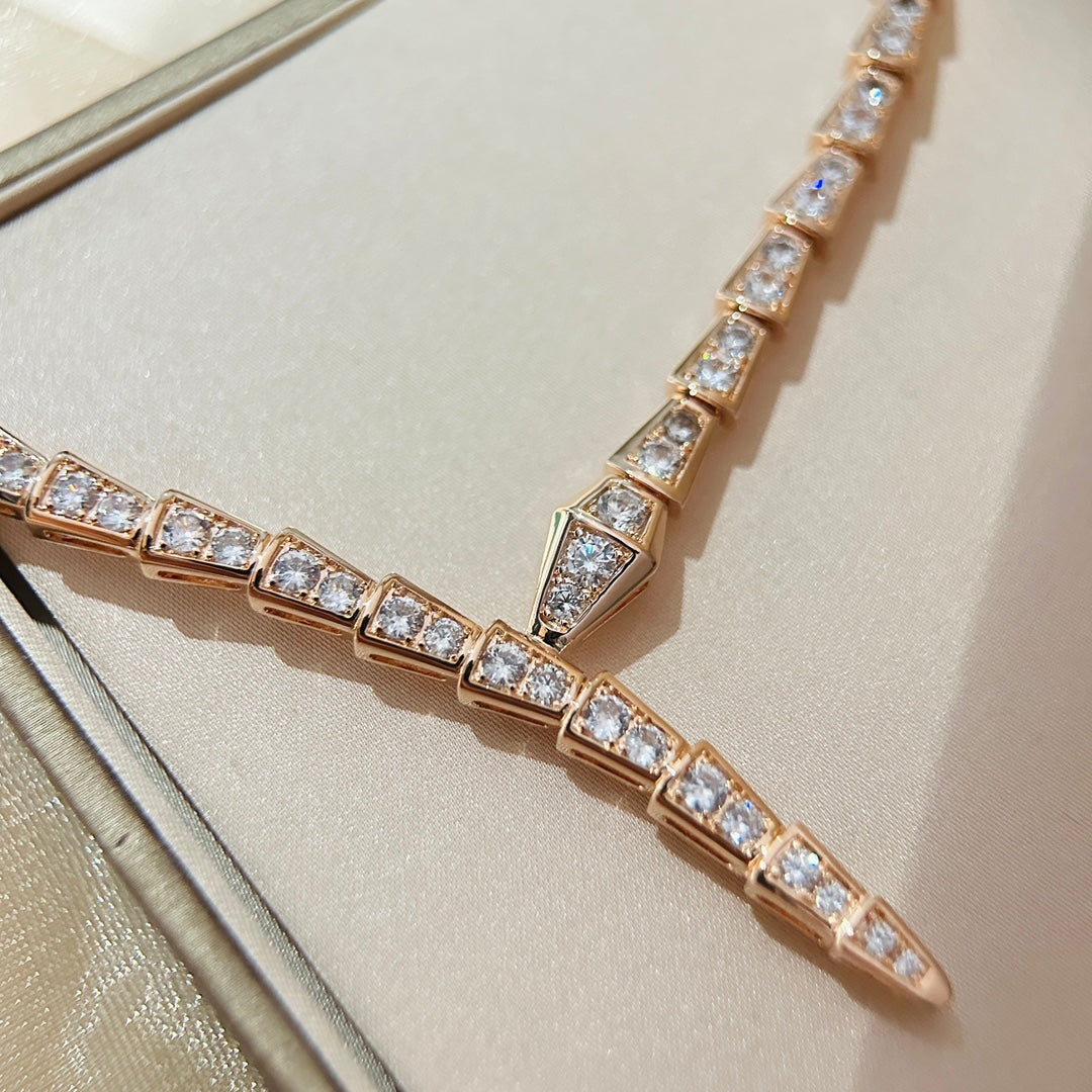 New Rose Gold Full Diamond Snake Necklace Exquisite and Fashionable Versatile Collar Chain XLA55