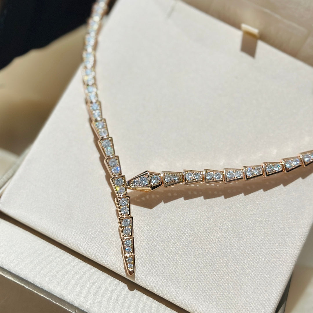 New Rose Gold Full Diamond Snake Necklace Exquisite and Fashionable Versatile Collar Chain XLA55