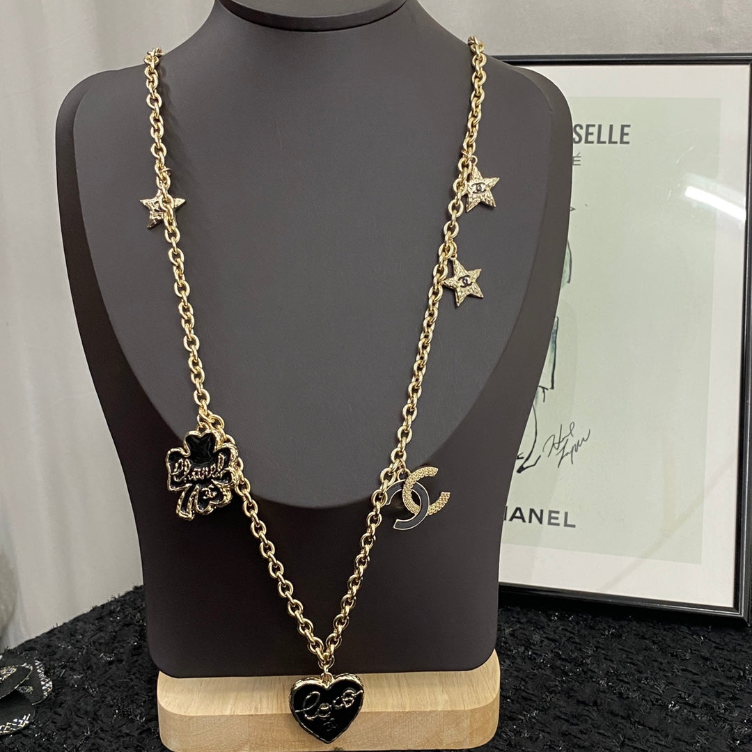 Chanel Clover Heart Long Black Gold Collar Necklace XLA72