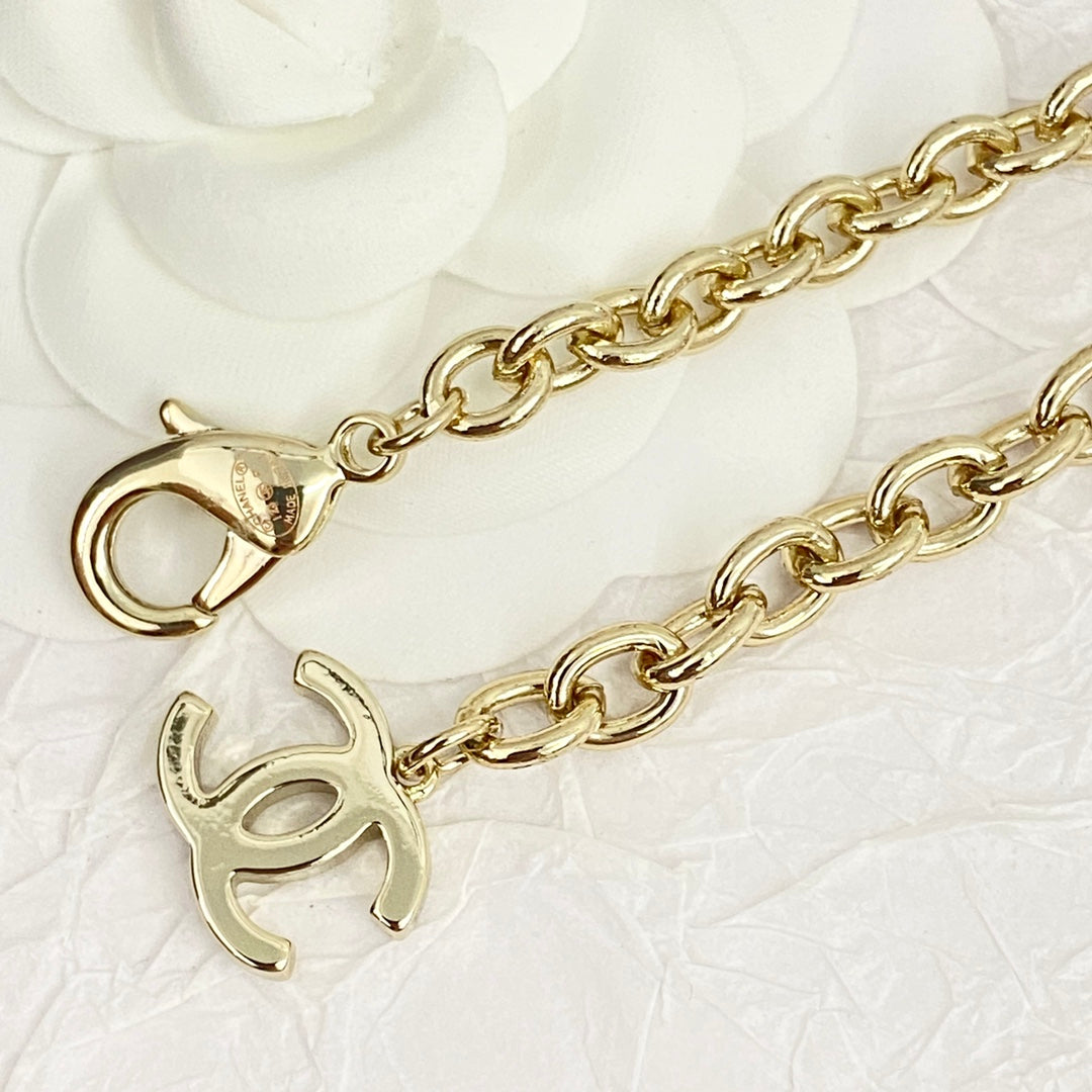 Chanel Clover Heart Long Black Gold Collar Necklace XLA72