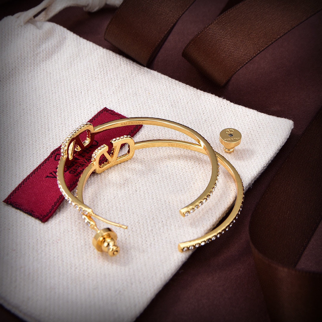 fashion versatile gold circle valentino earrings eha102