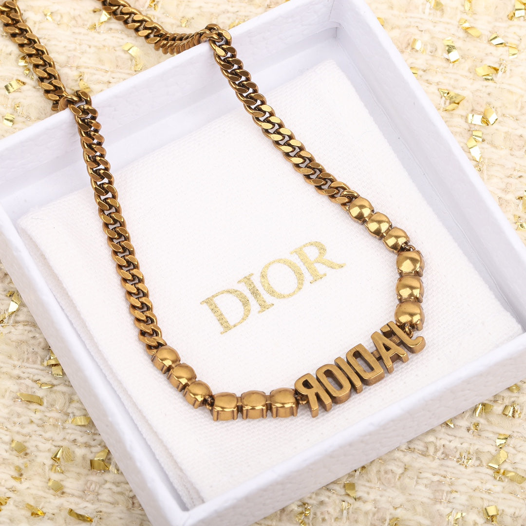 European and American high-end letter studded diamond gold chain necklace XLA82