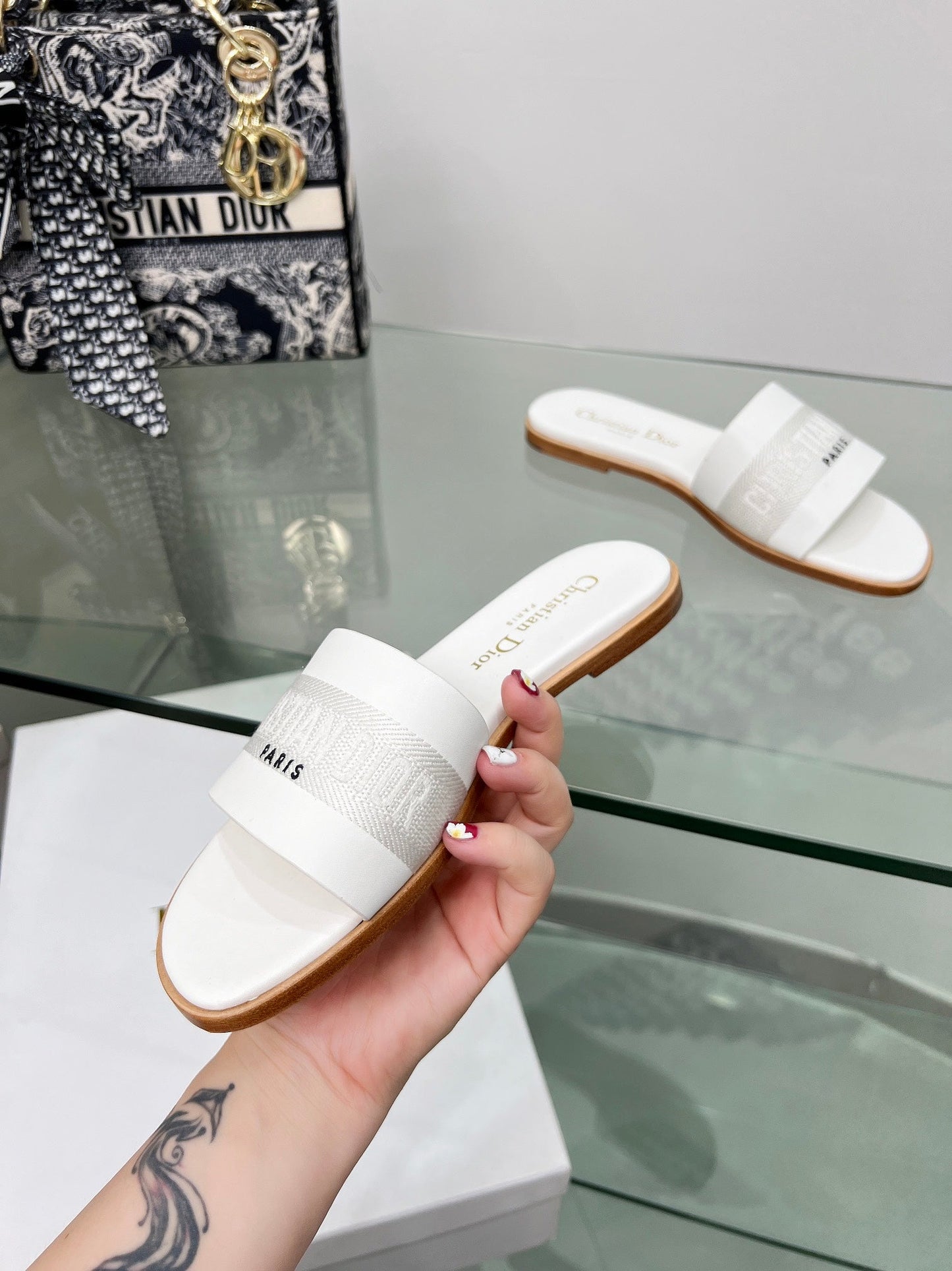 CD letter embroidered flat bottomed color blocking outer white sandals XZH160