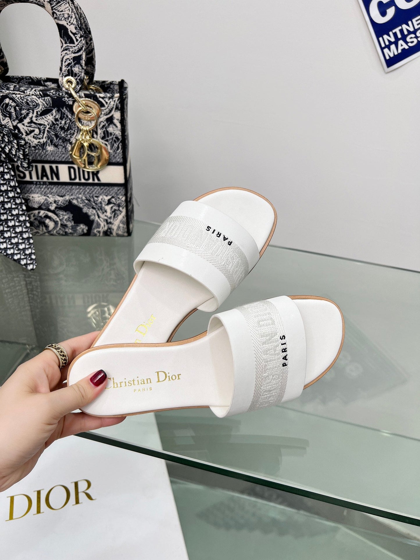 CD letter embroidered flat bottomed color blocking outer white sandals XZH160