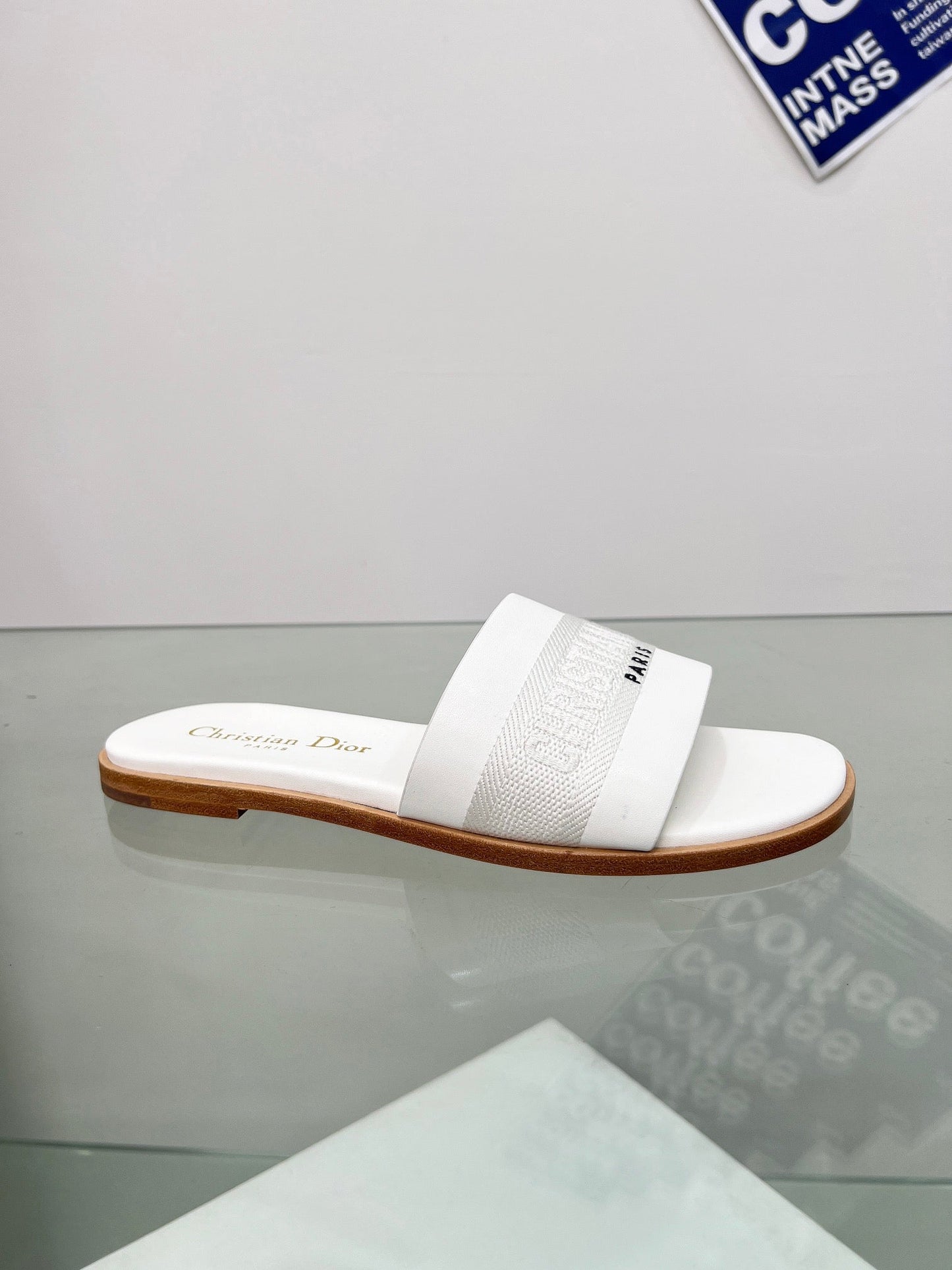 CD letter embroidered flat bottomed color blocking outer white sandals XZH160