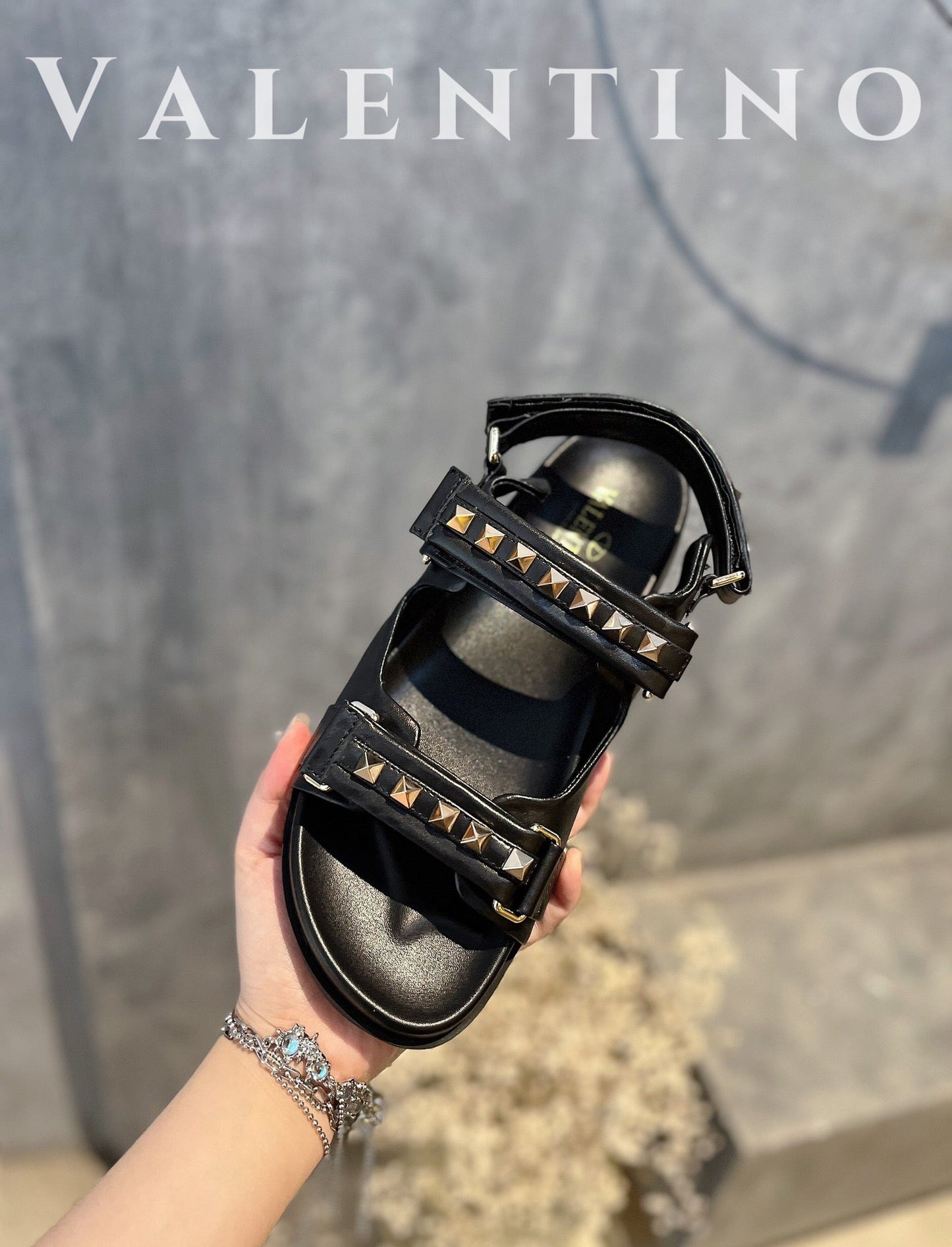 valentino summer new black beach sports velcro beach rivet cowhide sandals xzh128