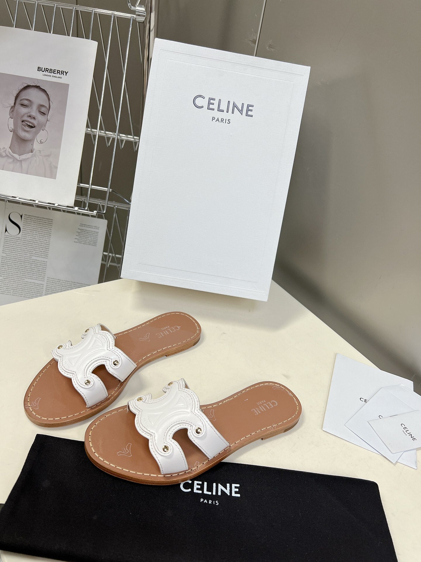 Triumphal Arch White Genuine Leather Flat Sandals Wearing Off the Line Slippers XZH183