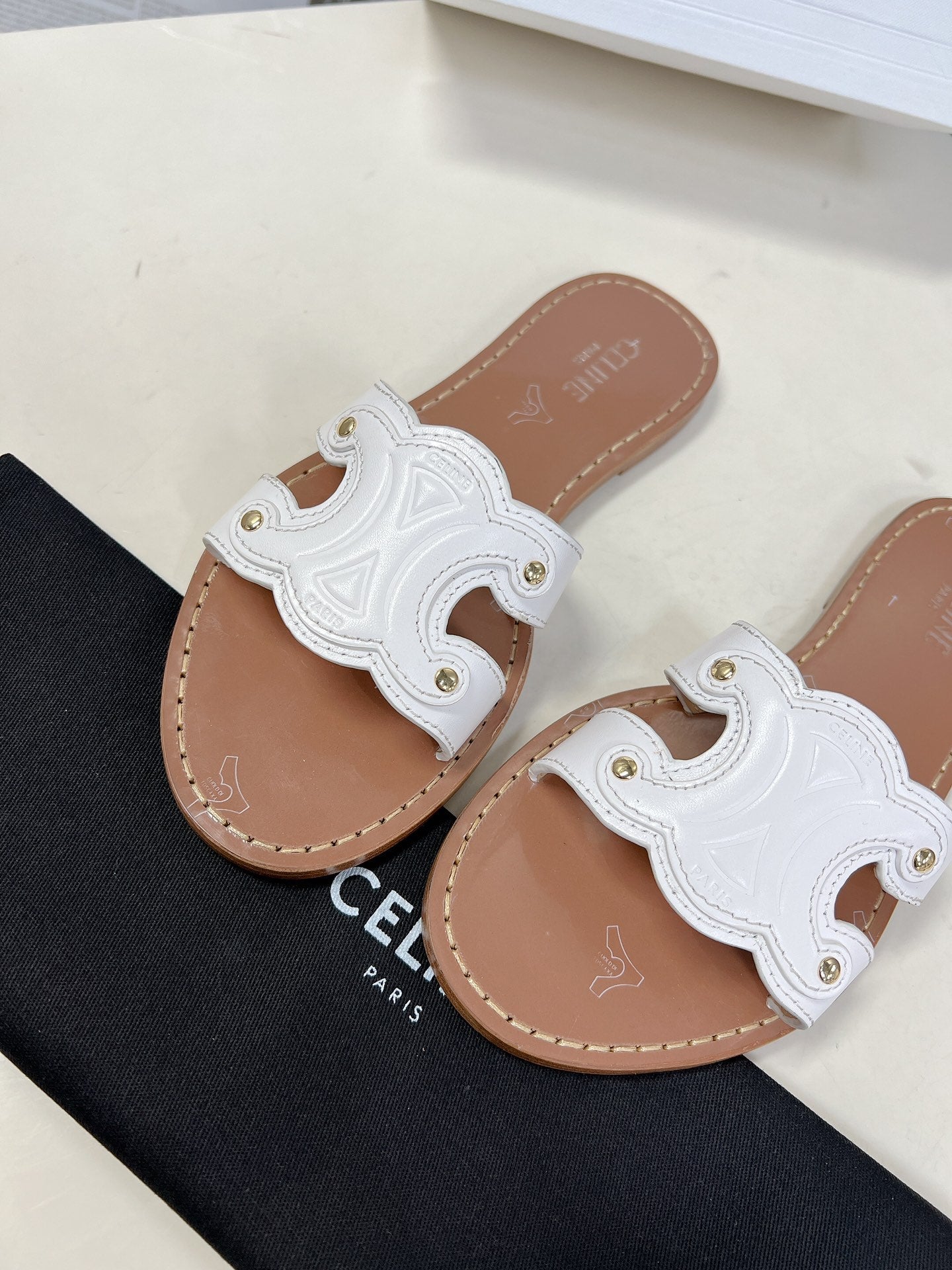 Triumphal Arch White Genuine Leather Flat Sandals Wearing Off the Line Slippers XZH183