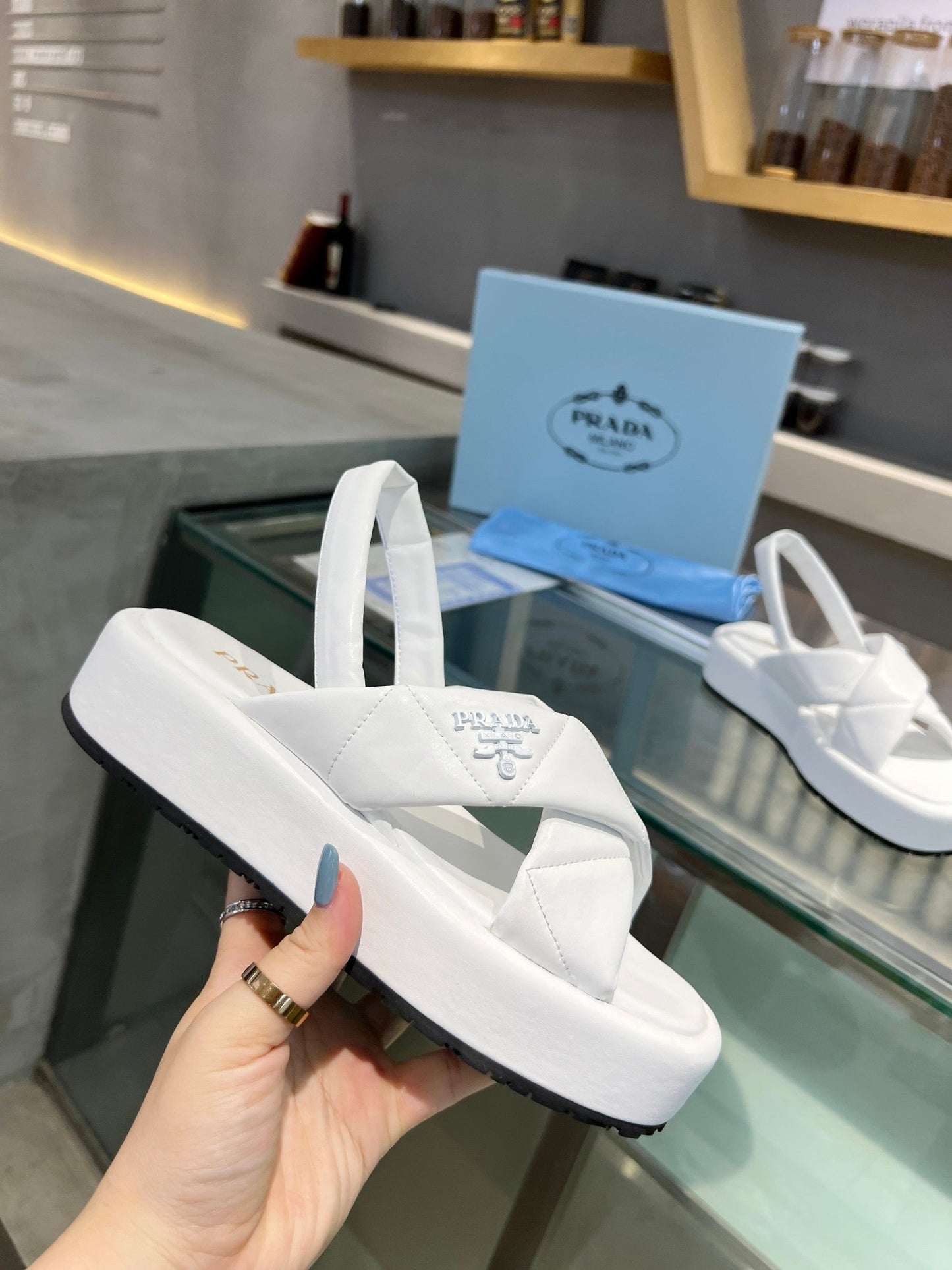 white versatile open toe leather triangle sandals bread shoes xzh139