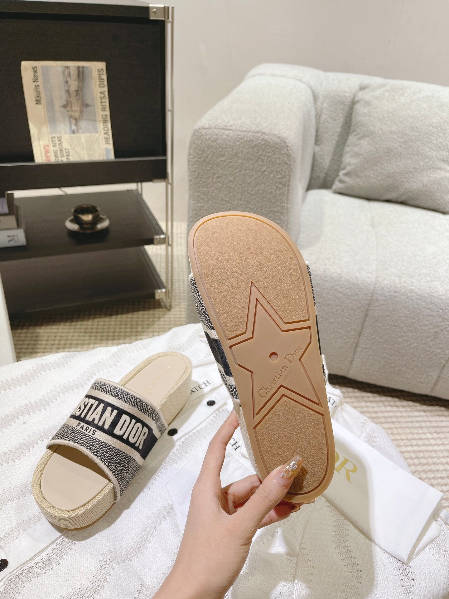 Beige letter print for wearing thick sole flip flops XZH206