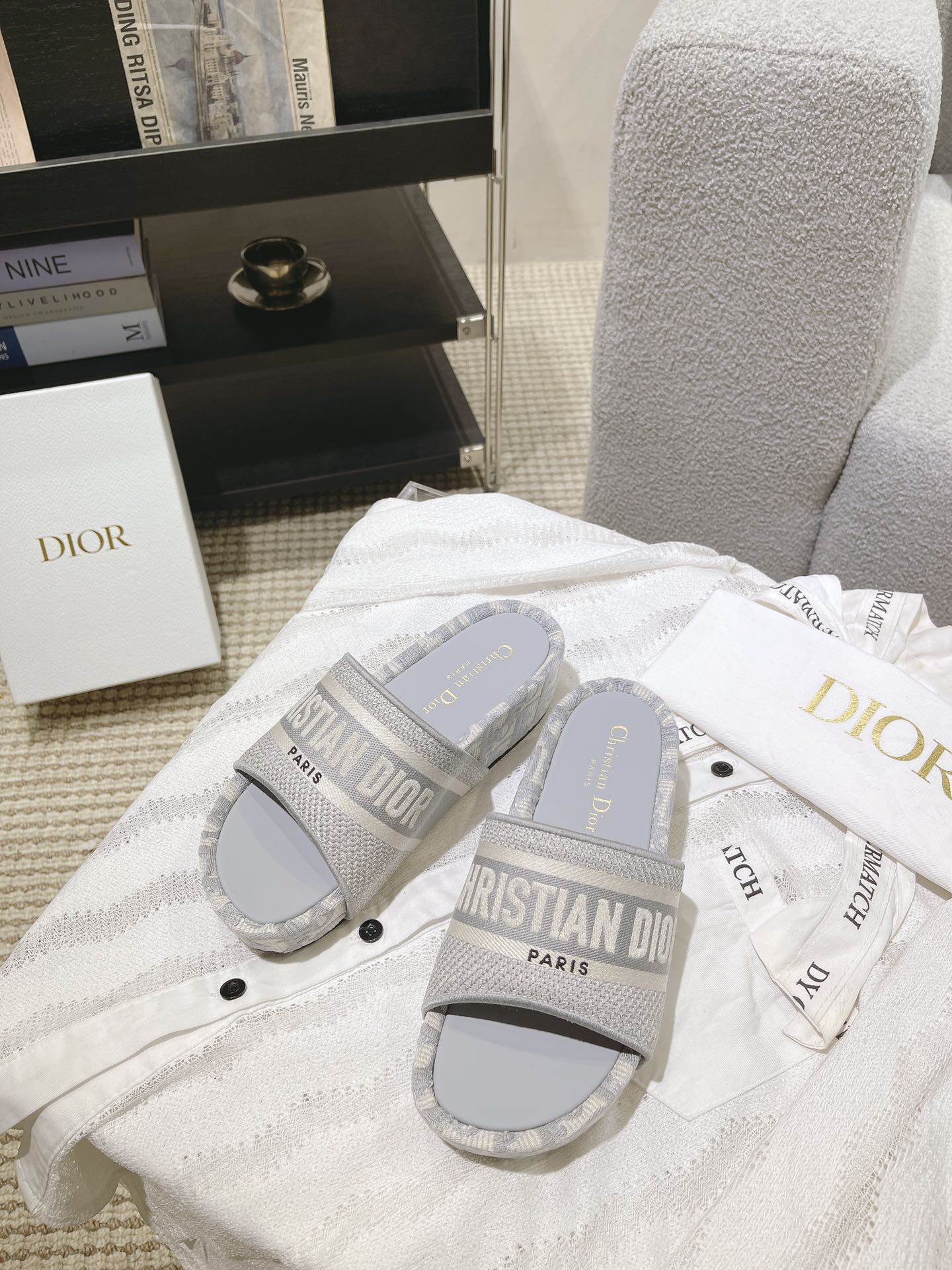 slope heel thick sole beach exposed toe light blue mens one line slippers xzh210