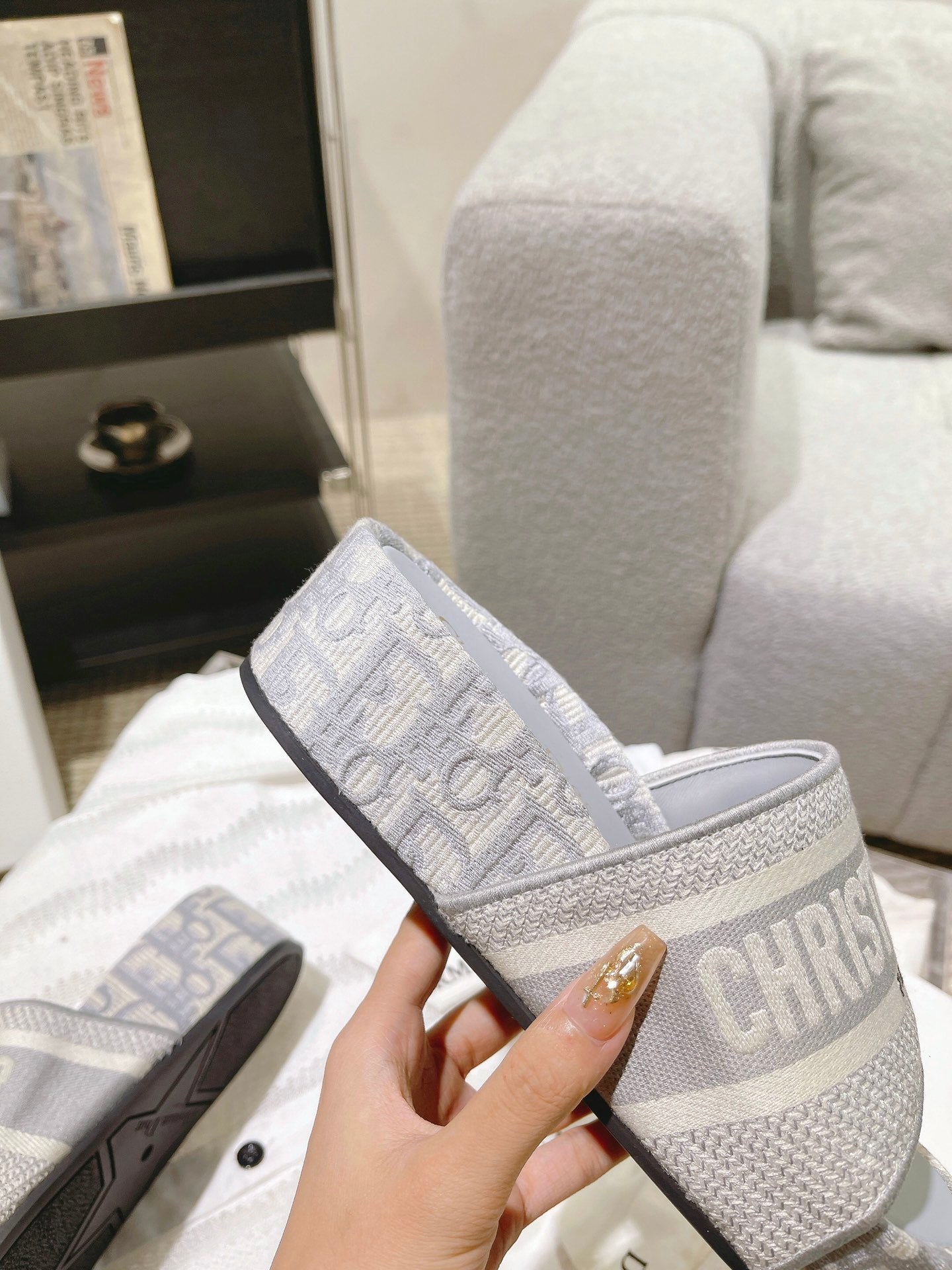 slope heel thick sole beach exposed toe light blue mens one line slippers xzh210