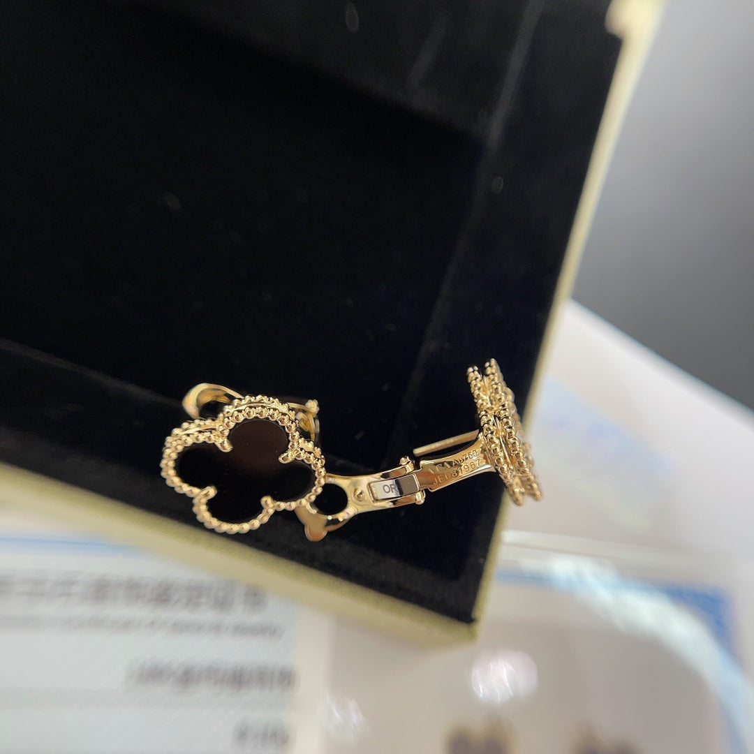 four leaf clover black agate gold earrings ehc61