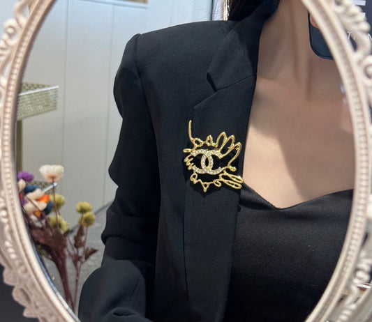 xiaoxiang double c metal hollow set diamond brooch xzc2