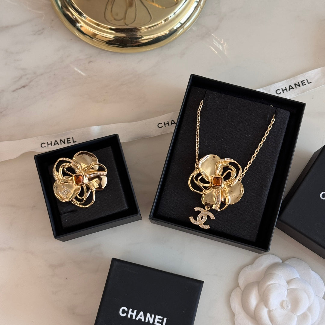 golden camellia blossom hollow gem brooch xzc7