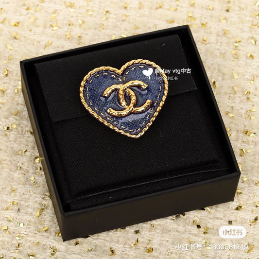 24p denim blue heart gold brooch xzc14