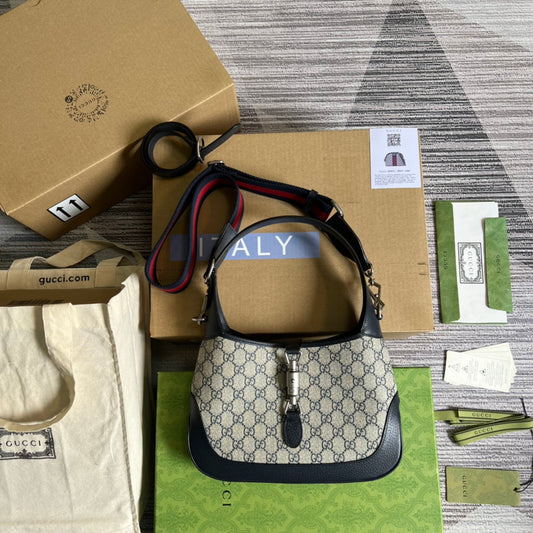 un3ag series blue crossbody single shoulder underarm bag 678843