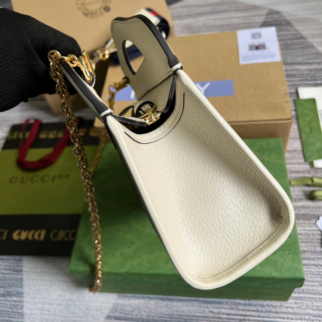 25cm white handheld cross shoulder bag 693724