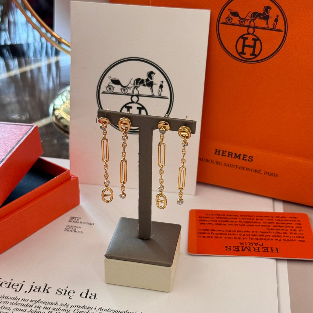 18k gold anchor chain pendant diamond earrings ehc132