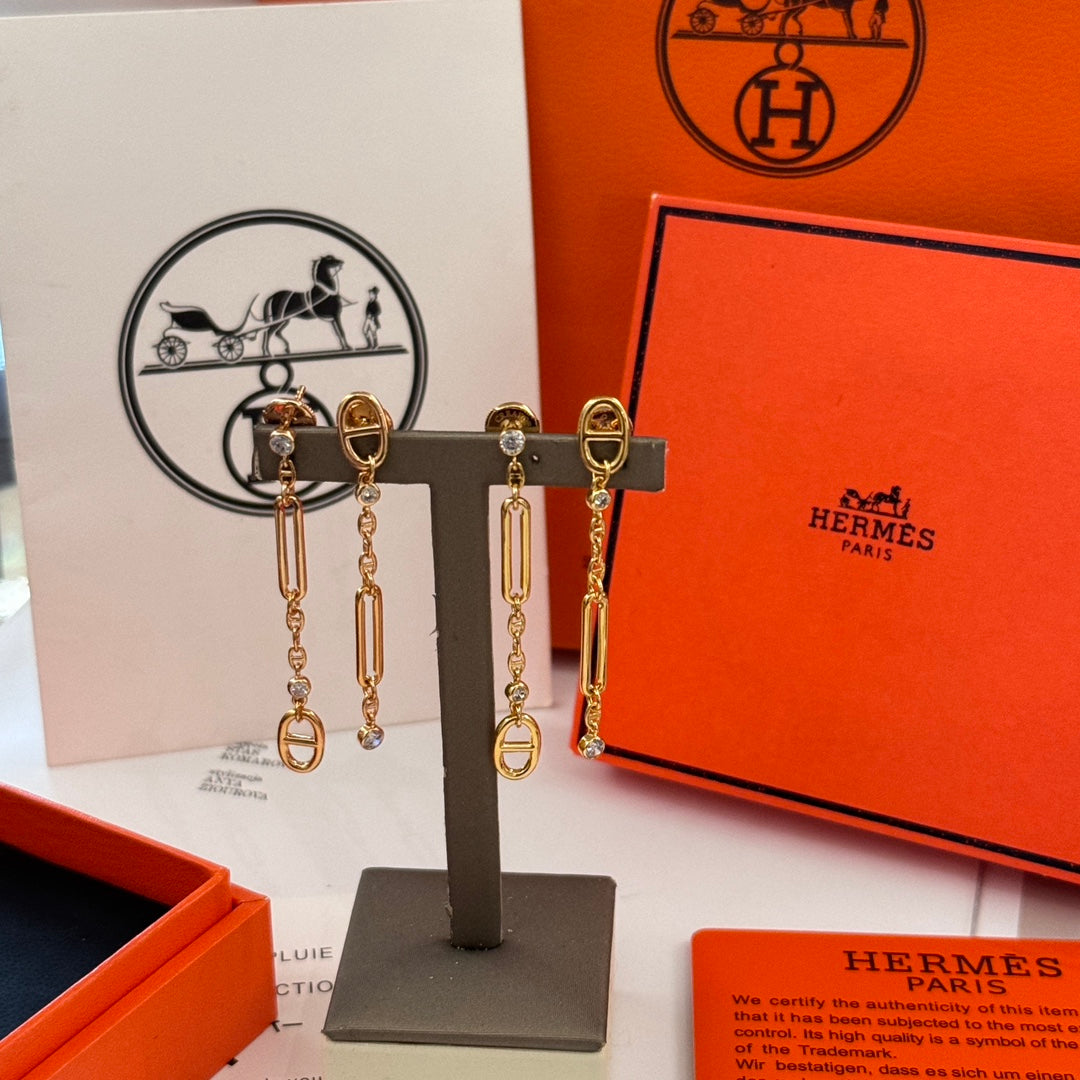 18k gold anchor chain pendant diamond earrings ehc132