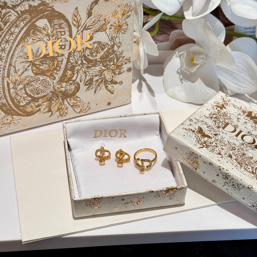 tribales series gold letter studded diamond earrings ehc115