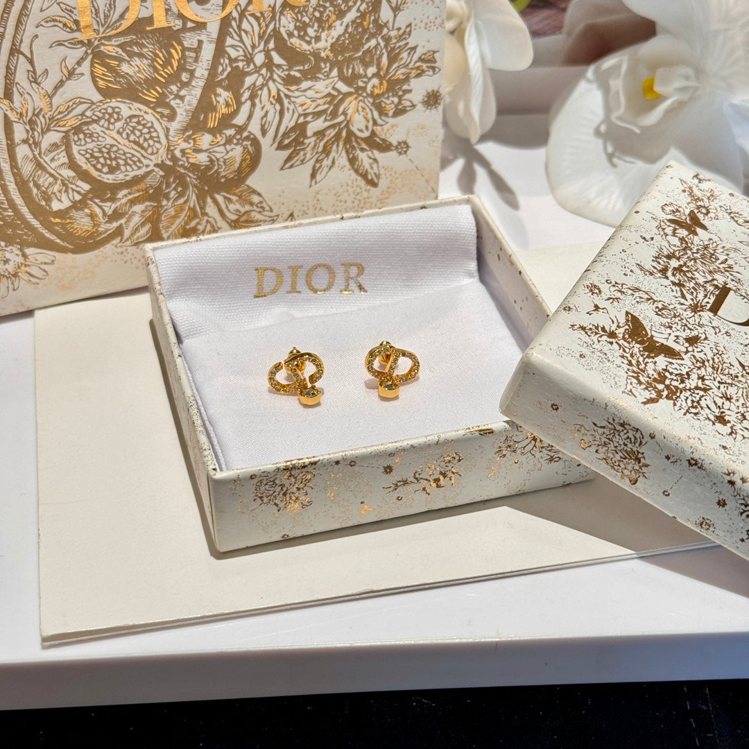 tribales series gold letter studded diamond earrings ehc115