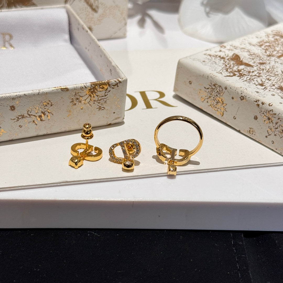 tribales series gold letter studded diamond earrings ehc115