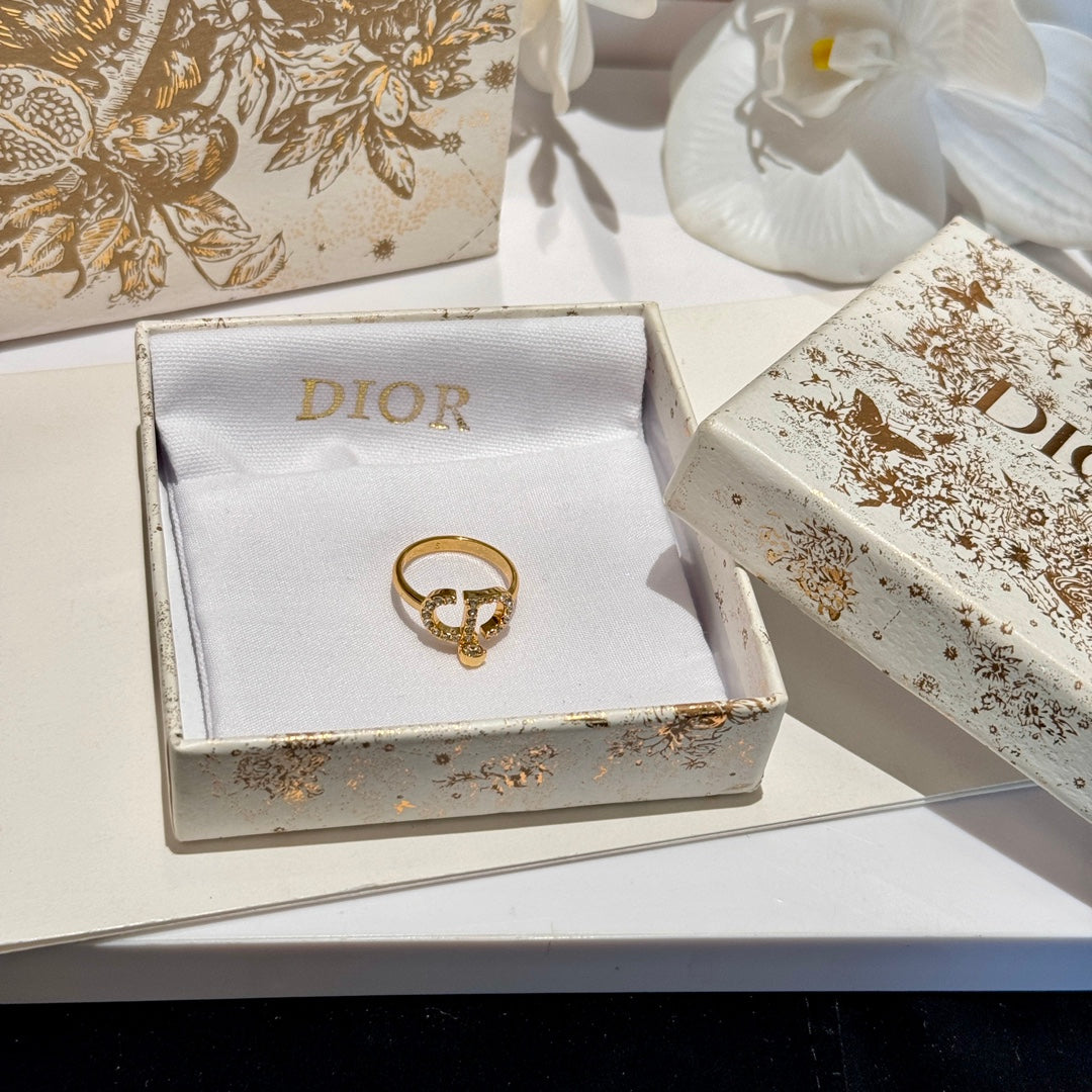 tribales series gold letter studded diamond earrings ehc115