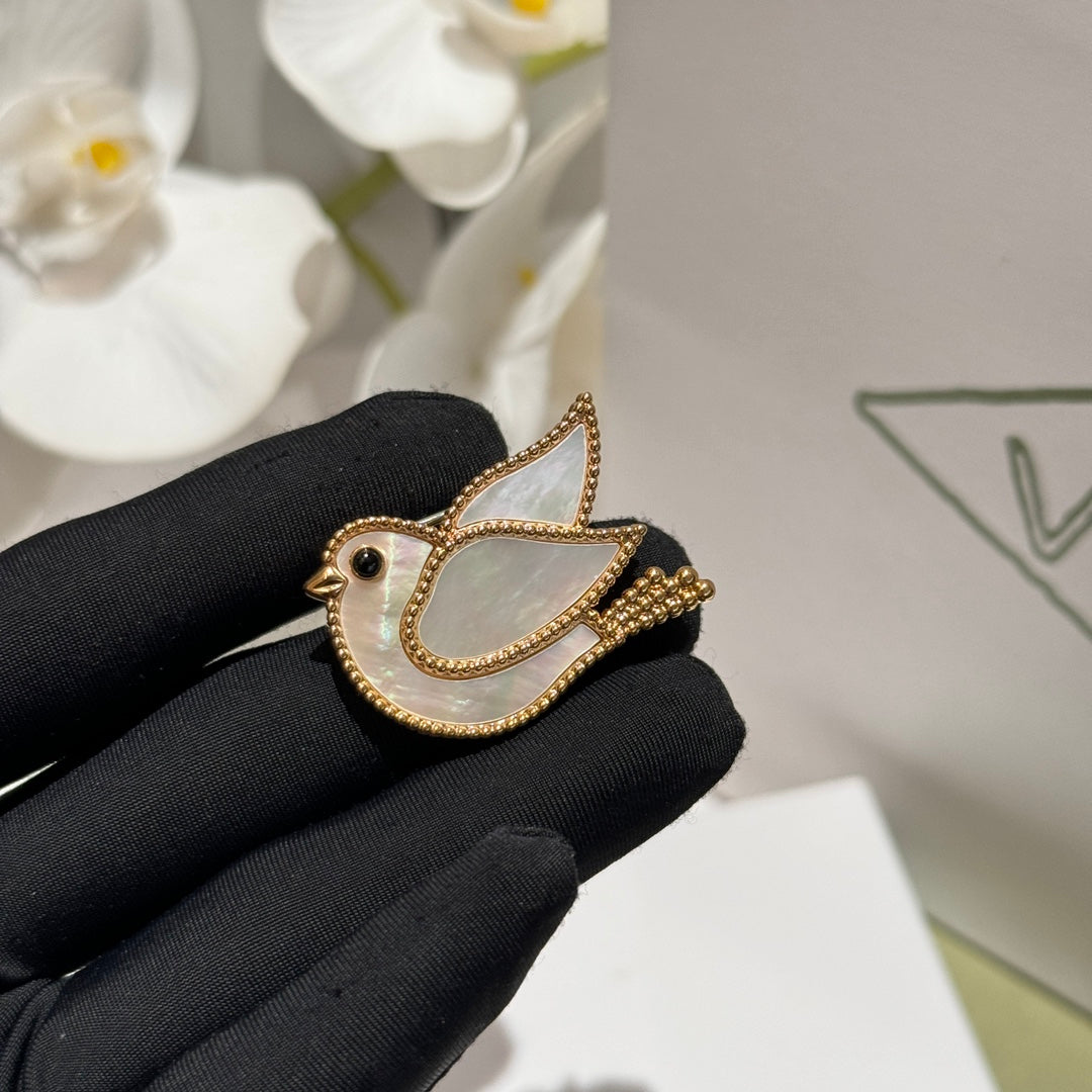 lucky animals starfish sailboat ocean brooch xzc27