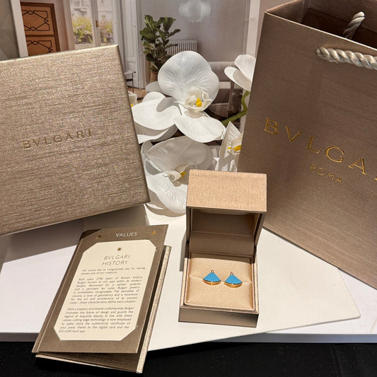 divas dream fan shaped turquoise mini earrings ehc107