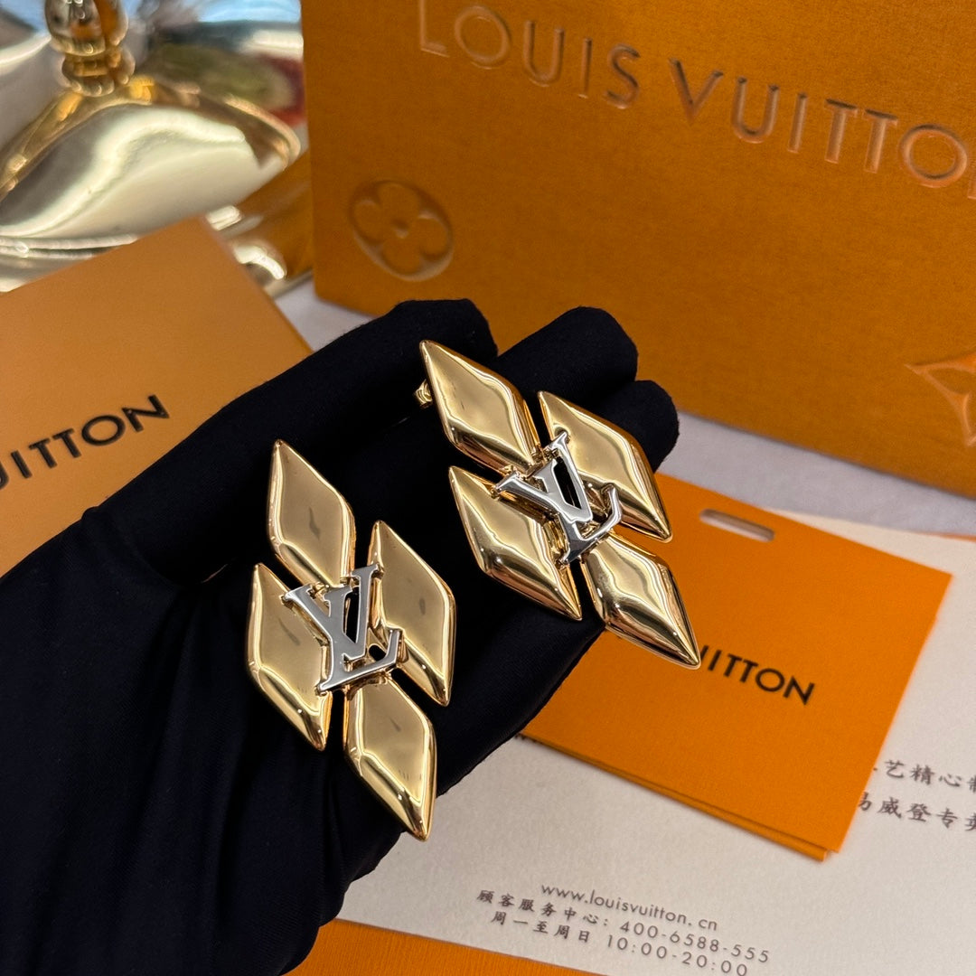 new light gold diamond earrings ehc130