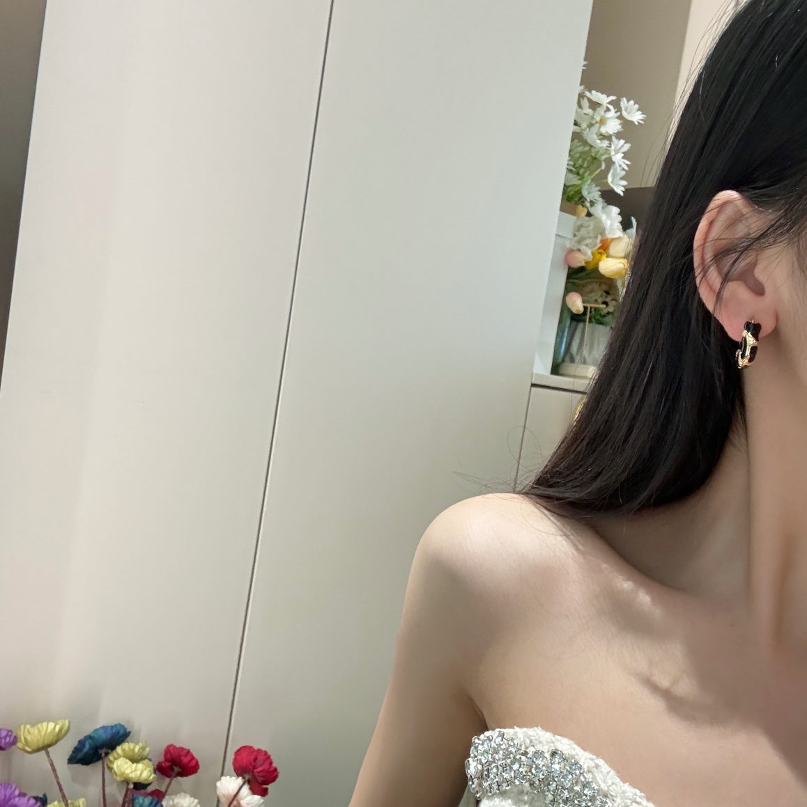 black diamond inlaid lava donut earrings ehc125