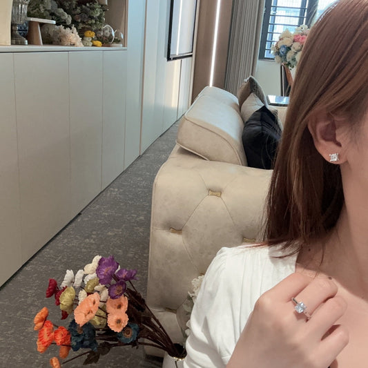 18k white gold 1895 classic single diamond ring jzc40