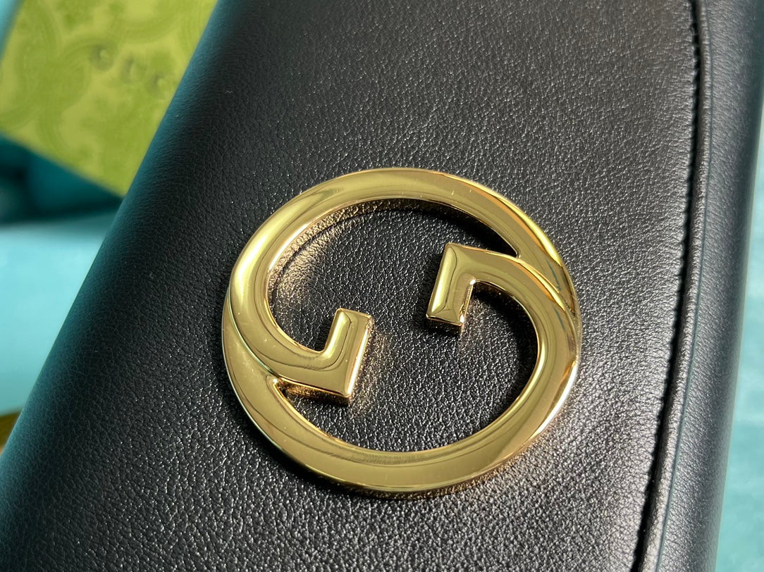 blondie interlocking black chain crossarm brown shoulder bag 725215