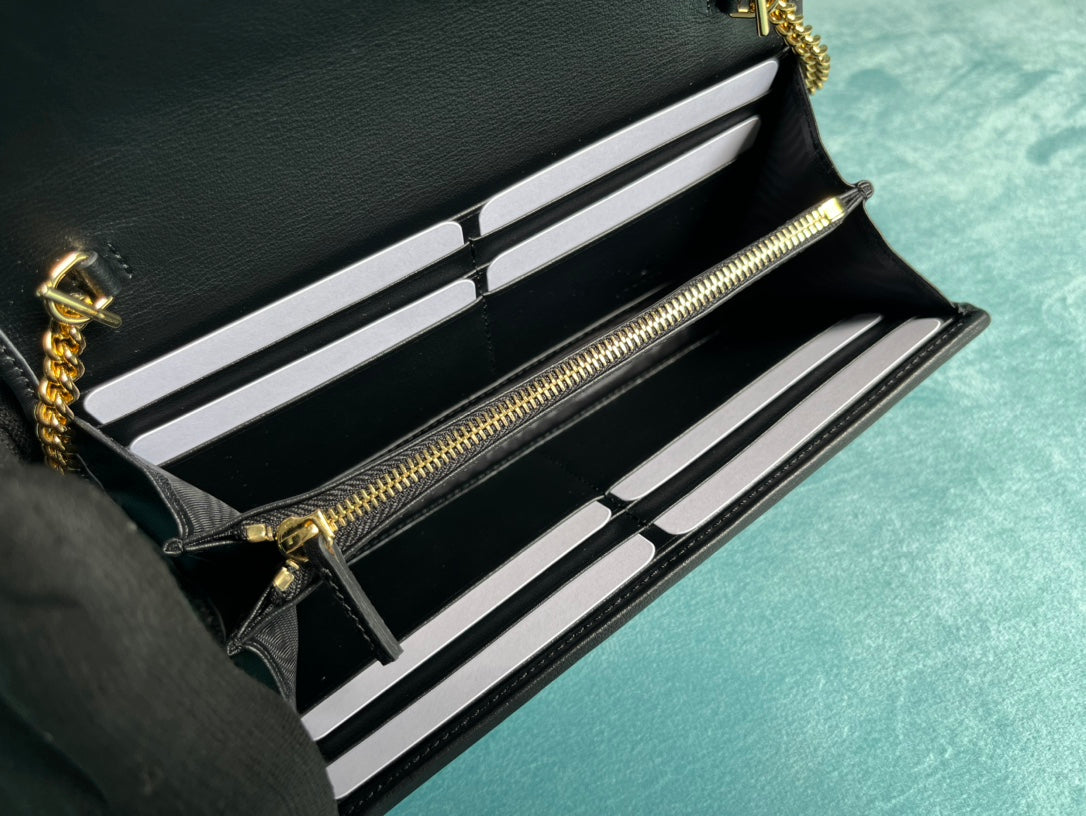 blondie interlocking black chain crossarm brown shoulder bag 725215