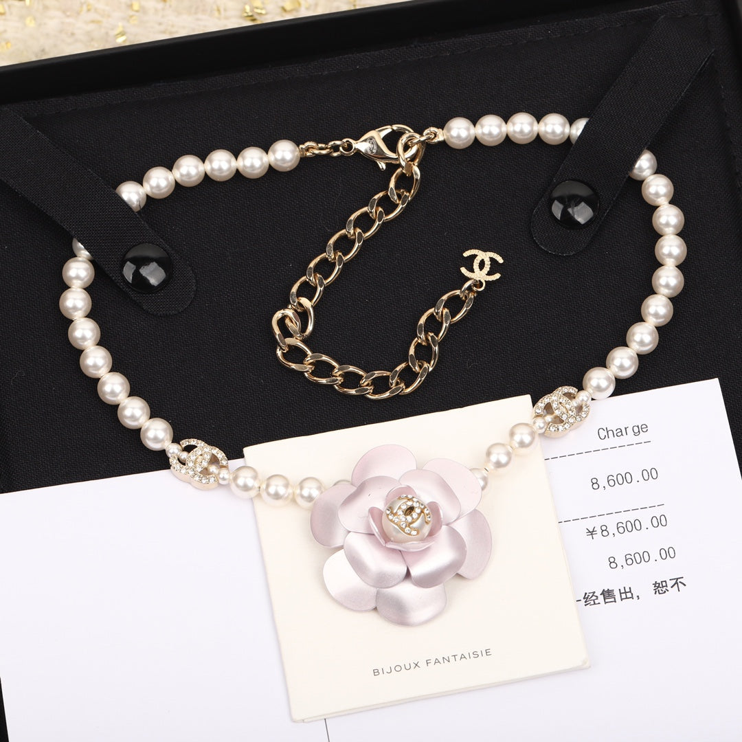 Fragrant Pink Camellia Choke Pearl Necklace XLA117