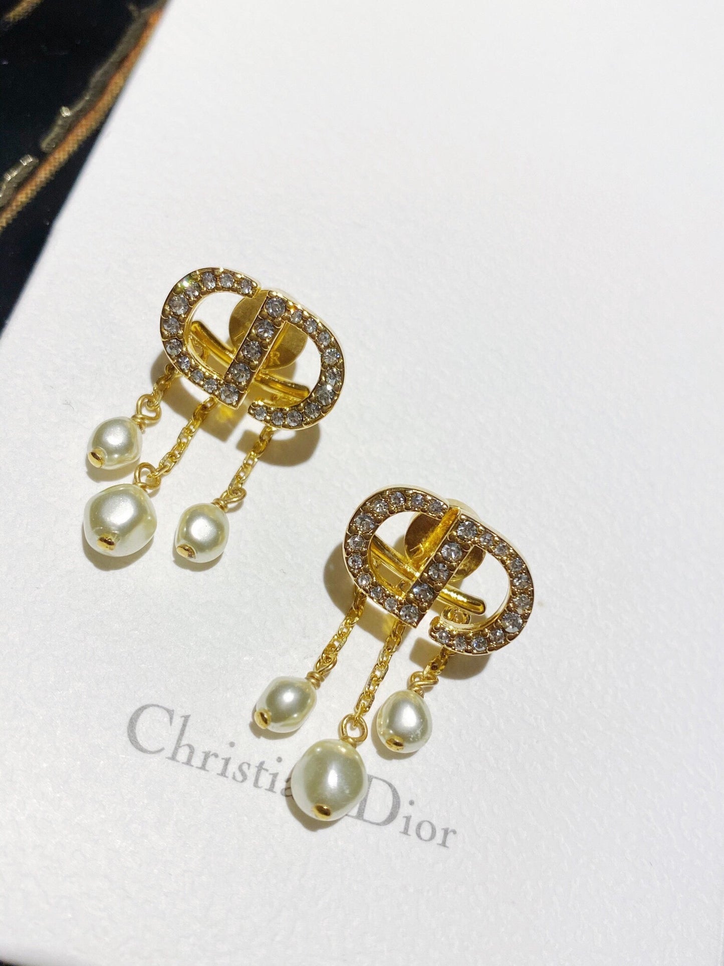 cd gold long tassel pearl letter earrings eha161