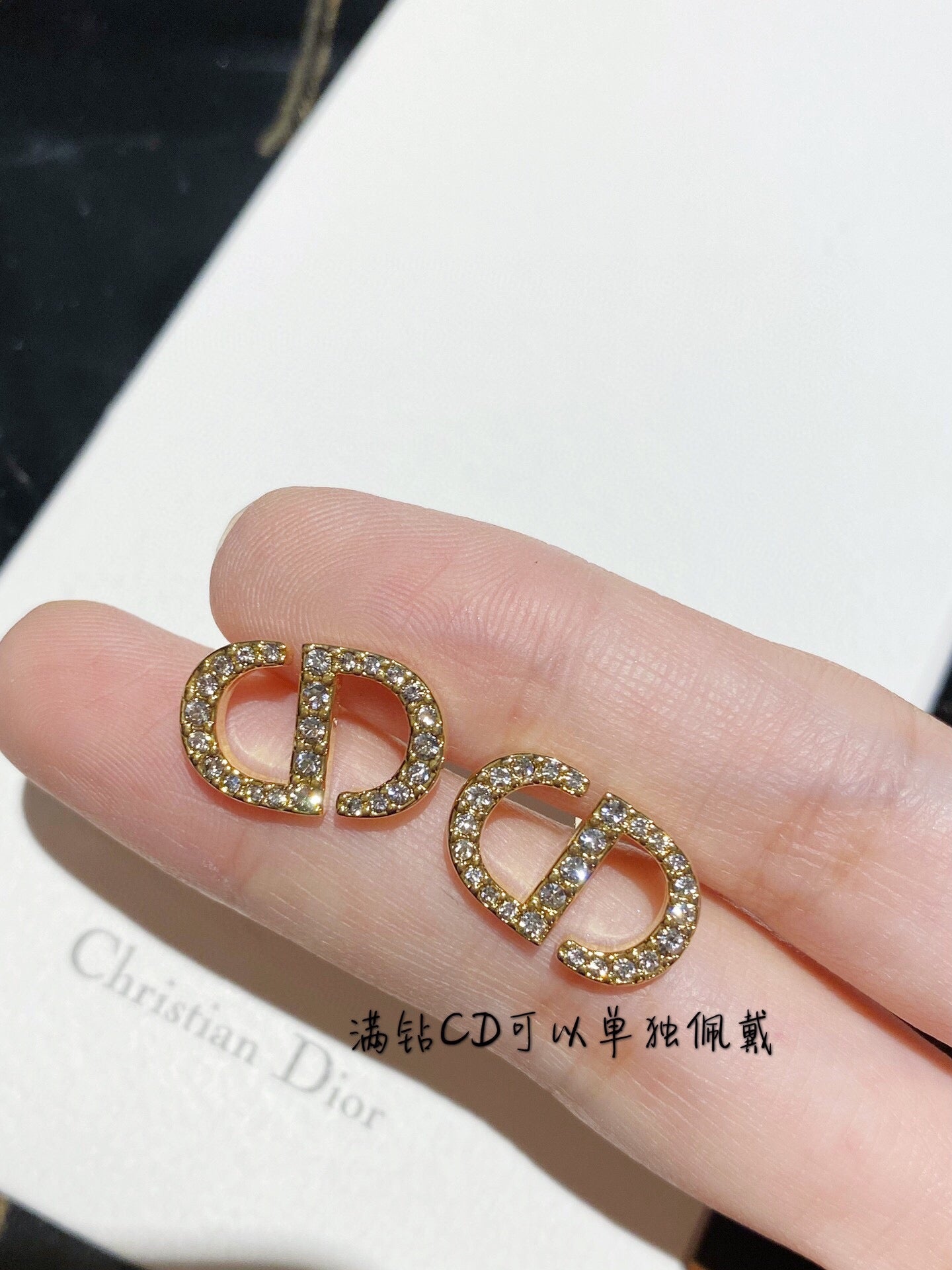 cd gold long tassel pearl letter earrings eha161