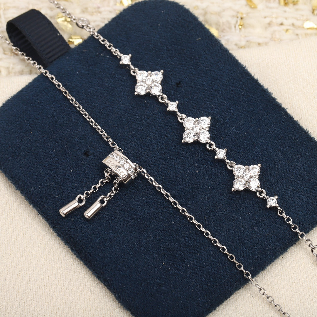 Monaco Clover Starry Sky Collar Silver Necklace XLA152