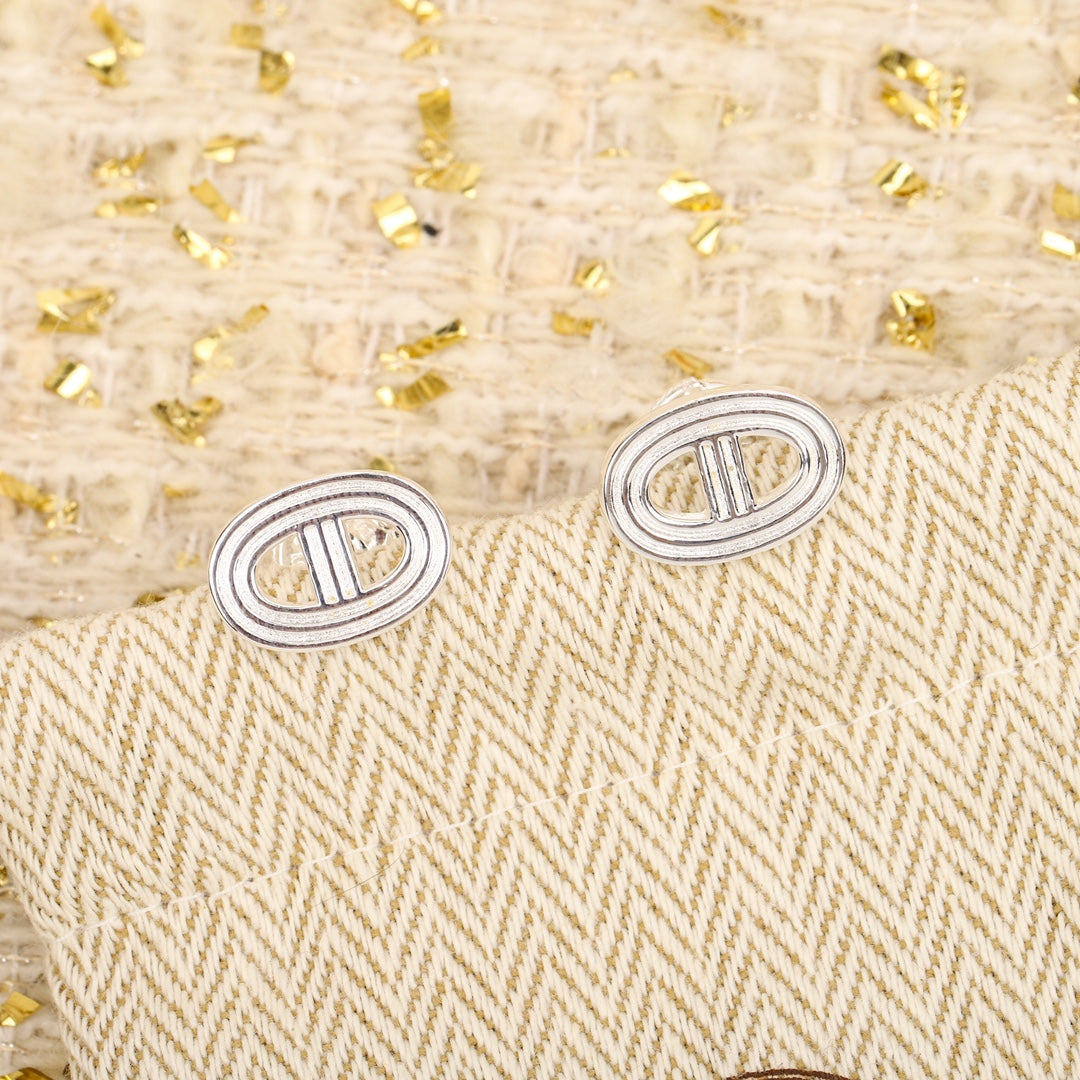 h pig nose versatile hollow silver earrings eha200