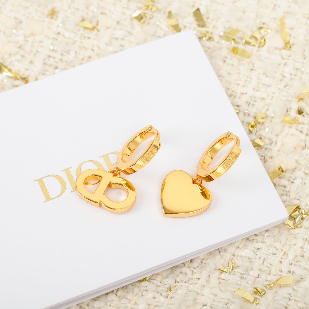 crystal love letter gold ear ring eha201