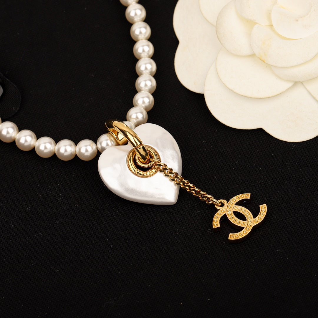 24P Love Pearl Pendant Gold Necklace XLA173