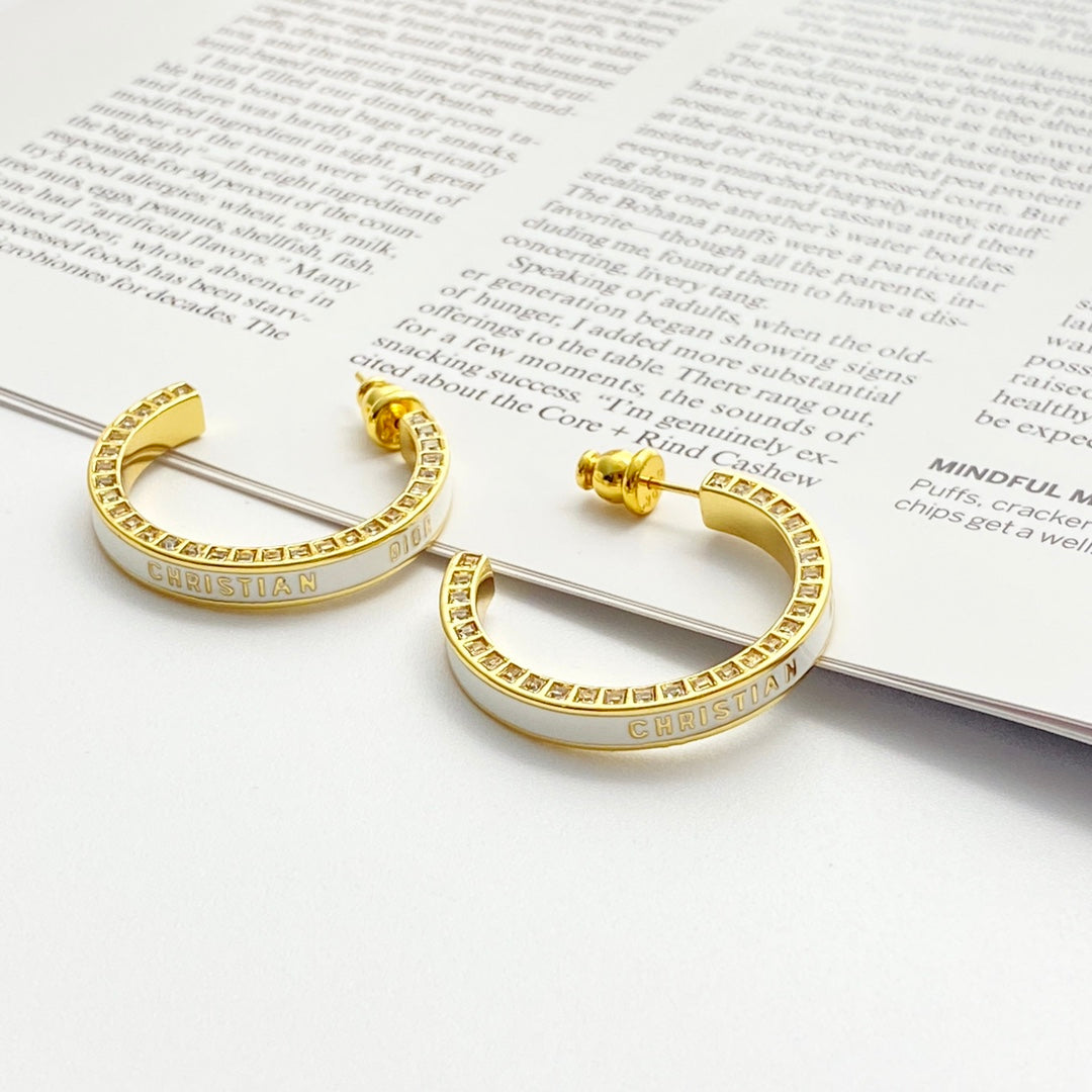 platinum enamel letter c circle curved earrings eha197