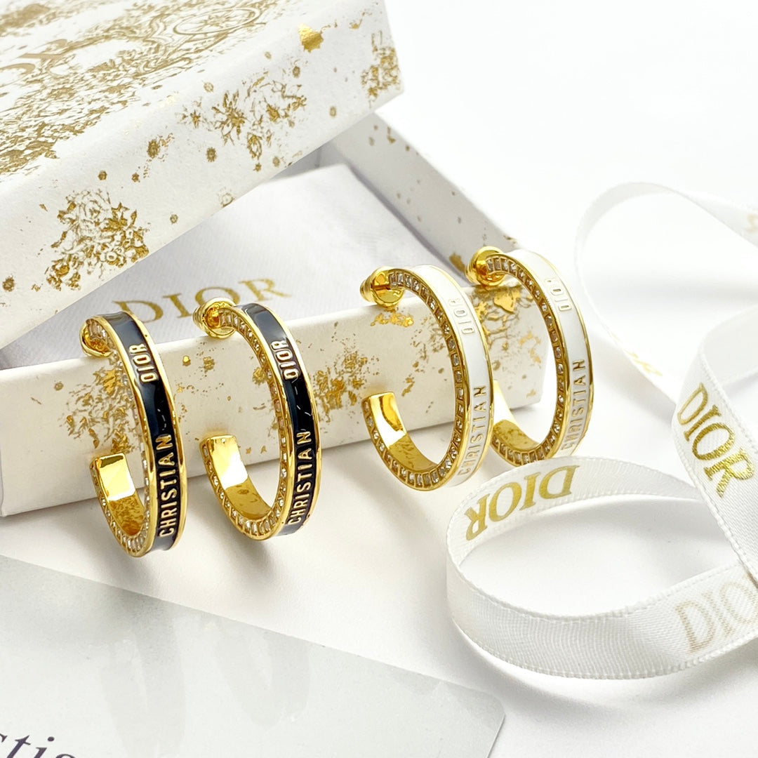 platinum enamel letter c circle curved earrings eha197