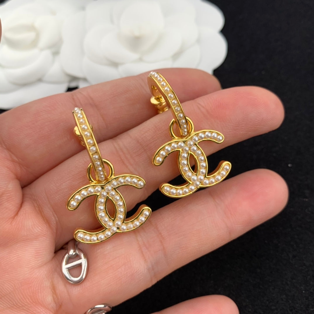 Golden curved hook hanging double C diamond pearl earrings EHA192