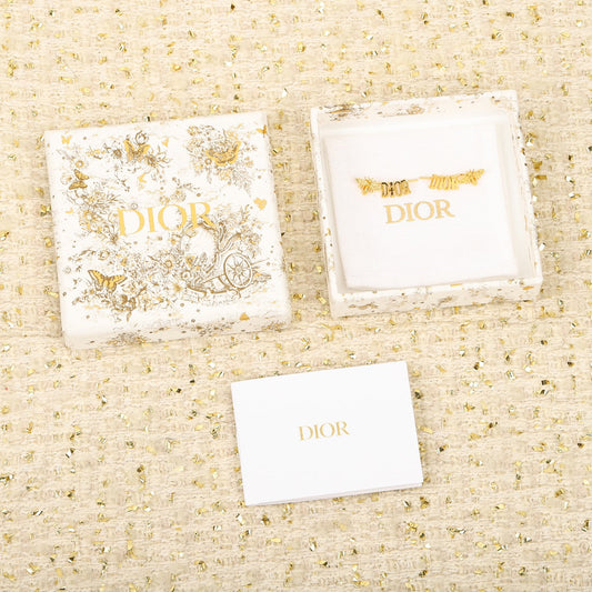 letter bee gold earrings eha260