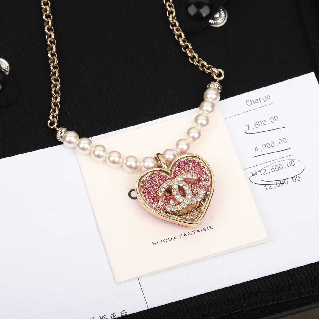 24P Full Diamond Enamel Love Pink Necklace XLA147