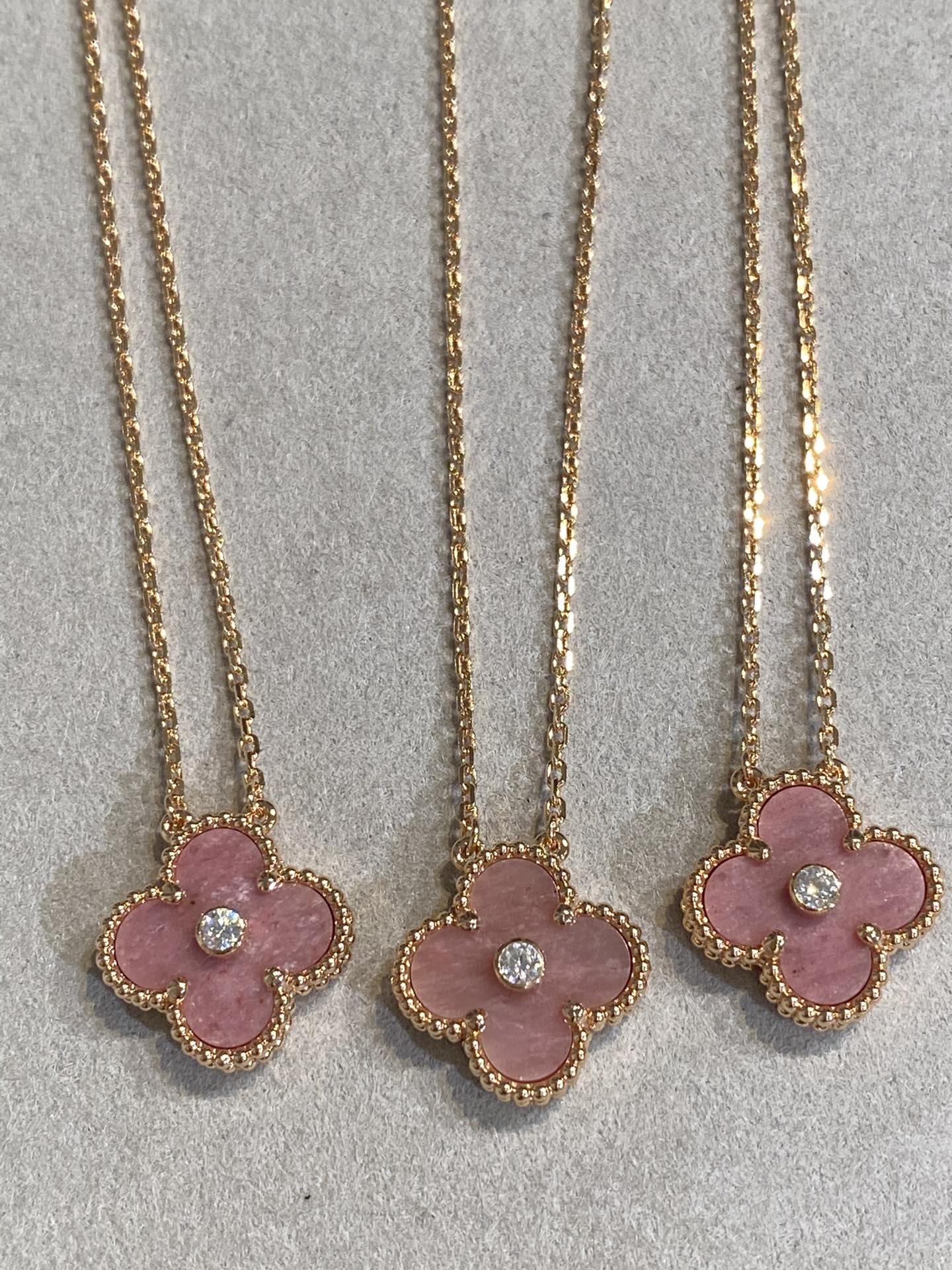 Rose Stone Rose Gold Necklace XLA448