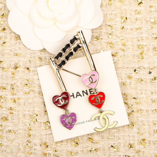 cha girl enamel dopamine note multi heart brooch xza3
